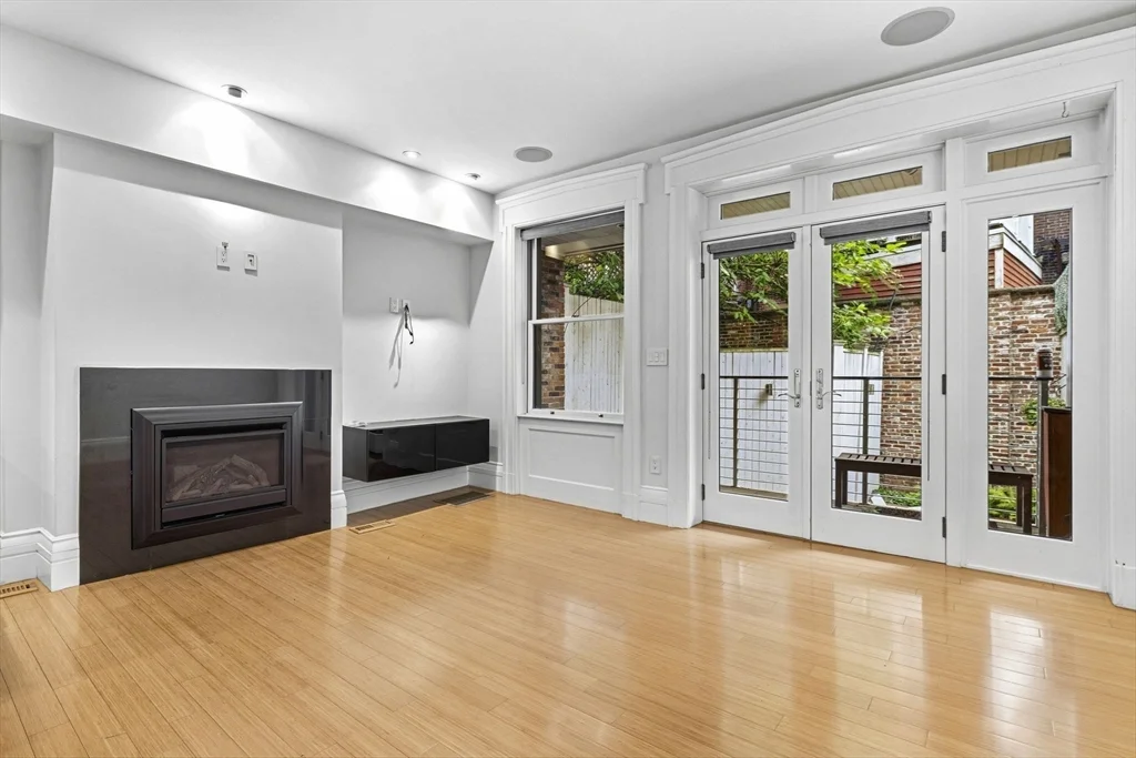 2 bed, 2 bath apartment for rent at 11 Fayette Unit 1, Bay Village