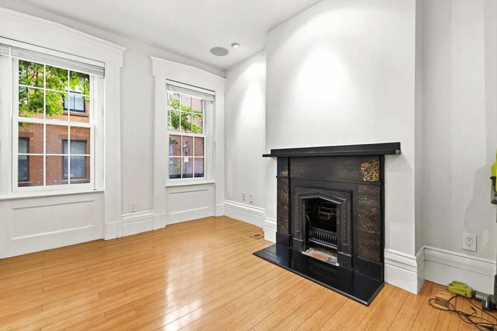 2 bed, 2 bath apartment for rent at 11 Fayette Unit 1, Bay Village — photo 8 of 23
