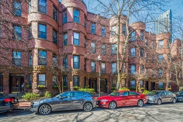 1 bed, 1 bath apartment for rent at 11 Follen St Unit 2F, Back Bay
