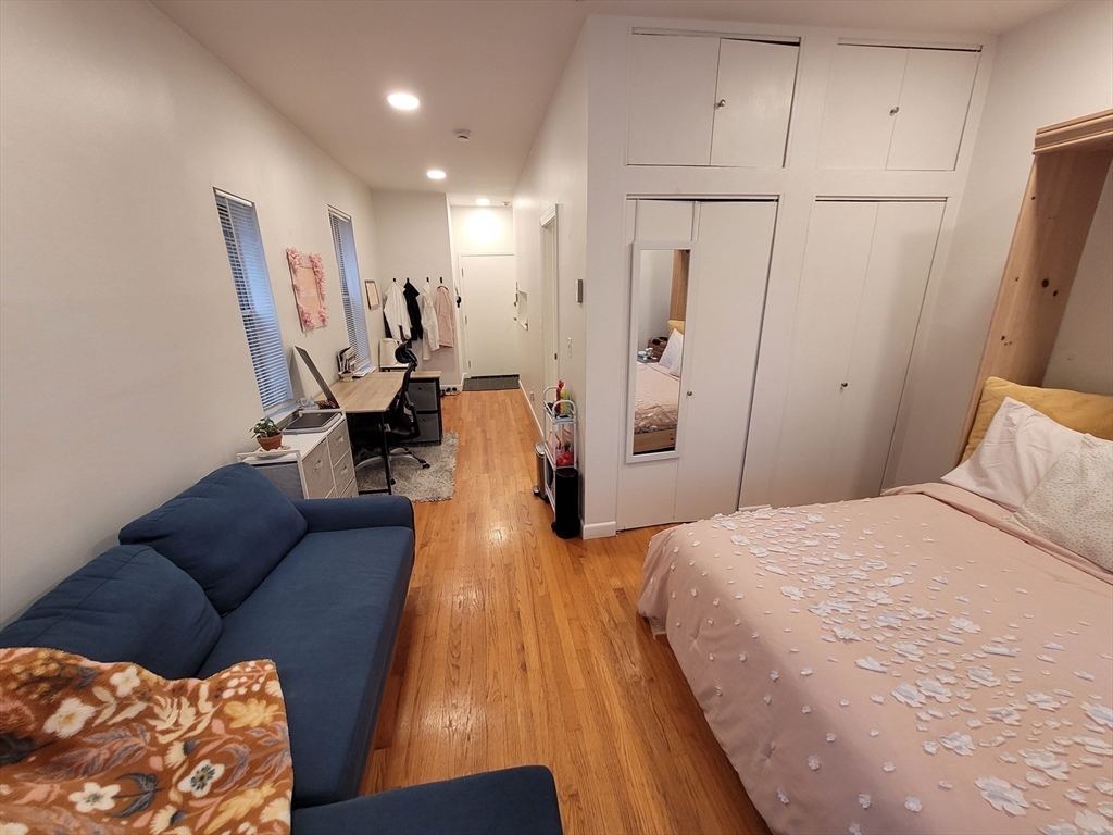 Studio bed, 1 bath apartment for rent at 11 Follen St Unit 3-R, Back Bay — photo 3 of 28