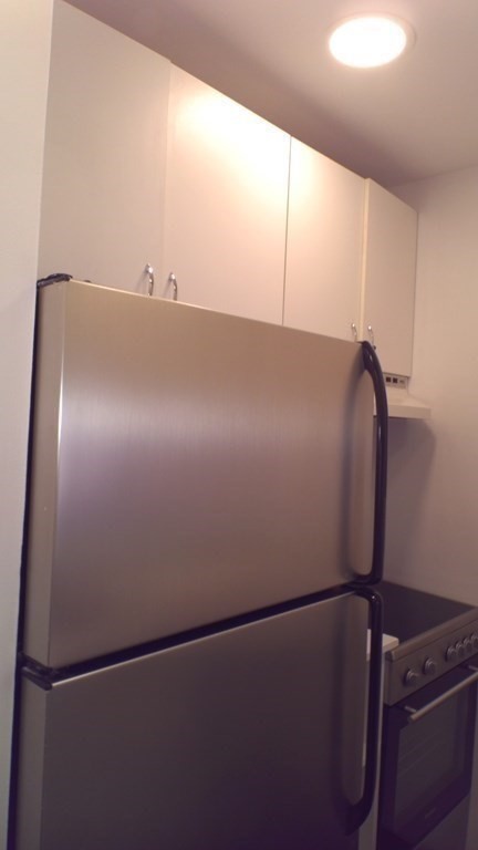 Studio bed, 1 bath apartment for rent at 11 Follen St Unit 3R, Back Bay — photo 4 of 28