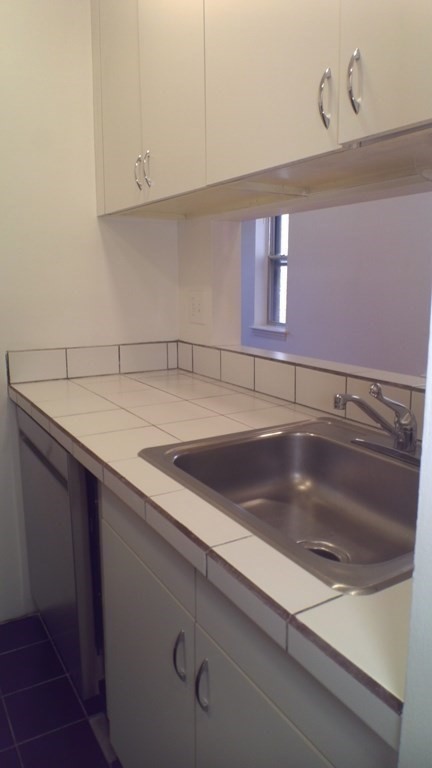 Studio bed, 1 bath apartment for rent at 11 Follen St Unit 3R, Back Bay — photo 2 of 28