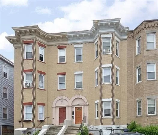 4 bed, 1 bath apartment for rent at 11 Forbes St Unit 2, Jamaica Plain — photo 16 of 17