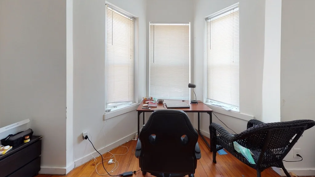 4 bed, 1 bath apartment for rent at 11 Forbes St Unit 2, Jamaica Plain — photo 11 of 17