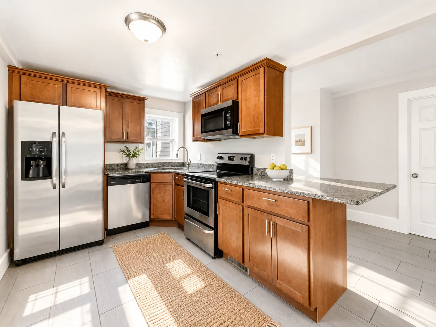 3 bed, 2 bath apartment for rent at 11 Forrester St Unit 1, Salem — photo 2 of 16
