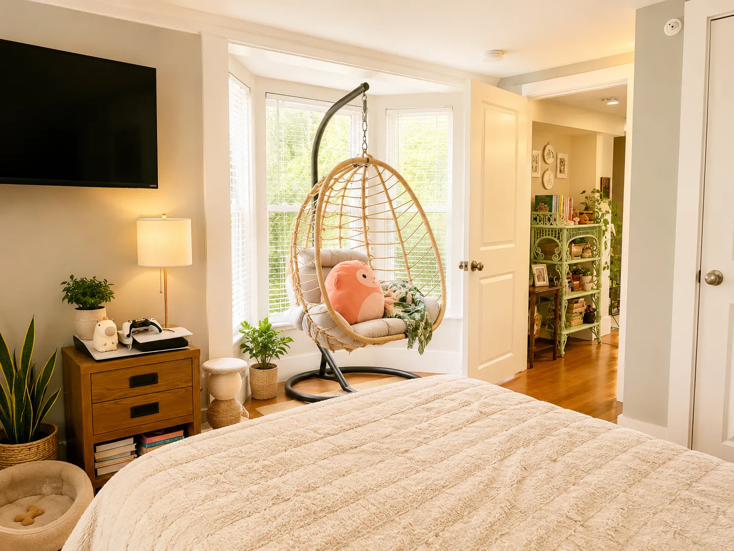 3 bed, 2 bath apartment for rent at 11 Forrester St Unit 2, Salem — photo 1 of 18