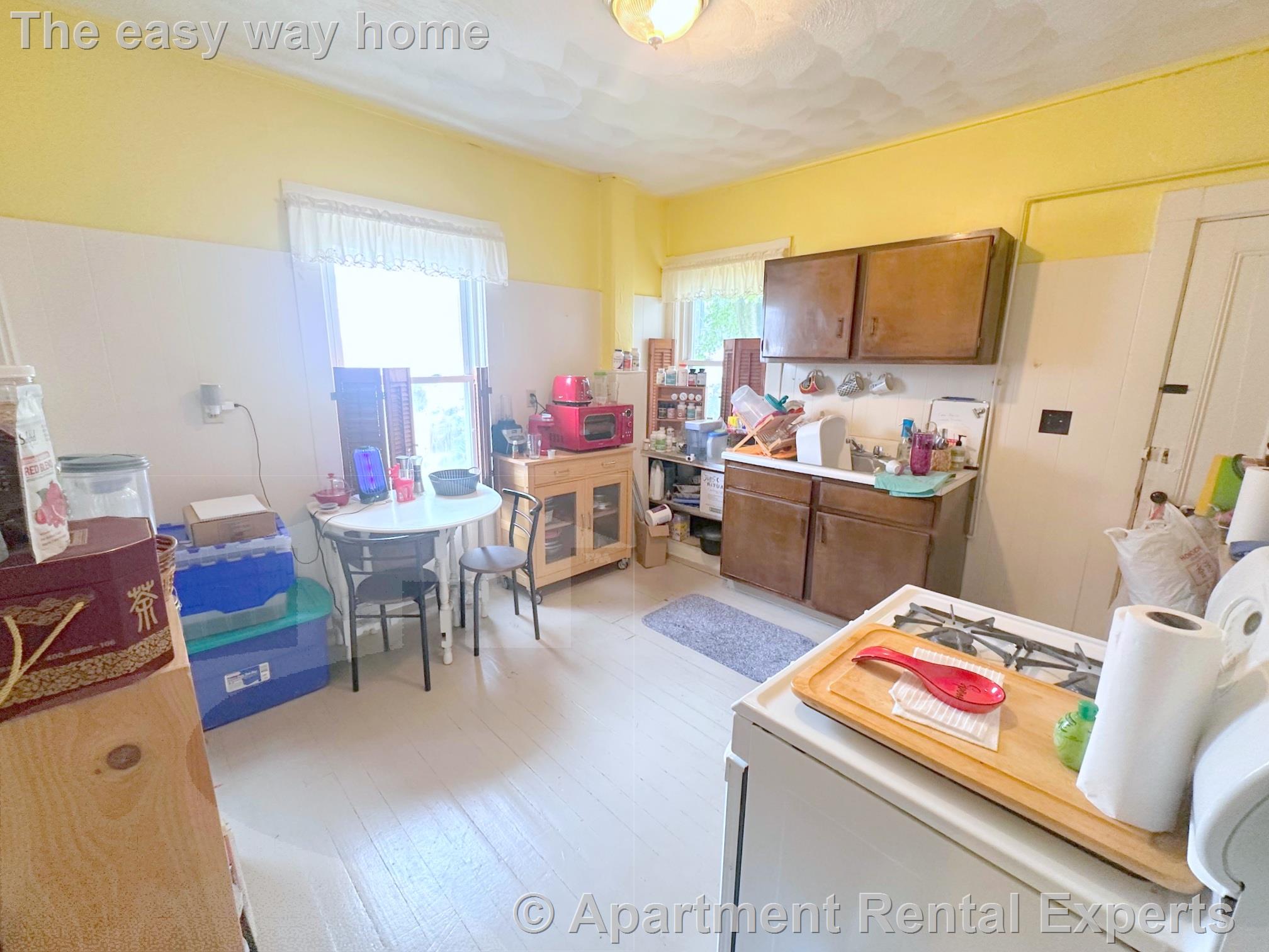 1 bed, 1 bath apartment for rent at 11 Forster St Unit 2, Winter Hill — photo 6 of 13
