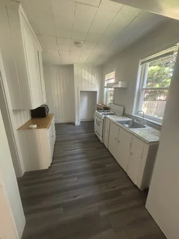 3 bed, 1 bath apartment for rent at 11 Fortesque St Unit 1, Lynn — photo 6 of 18