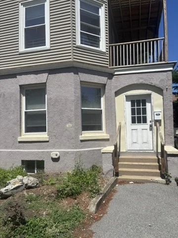 3 bed, 1 bath apartment for rent at 11 Fortesque St Unit 1, Lynn — photo 1 of 18