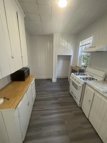 3 bed, 1 bath apartment for rent at 11 Fortesque St Unit 1, Lynn — photo 8 of 18