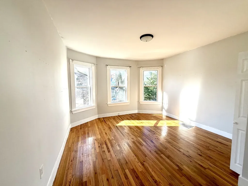 3 bed, 2 bath apartment for rent at 11 Francis Unit 1, Oak Grove — photo 9 of 13