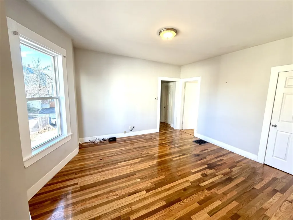 3 bed, 2 bath apartment for rent at 11 Francis Unit 1, Oak Grove — photo 7 of 13