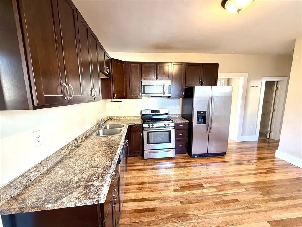3 bed, 2 bath apartment for rent at 11 Francis Unit 1, Oak Grove