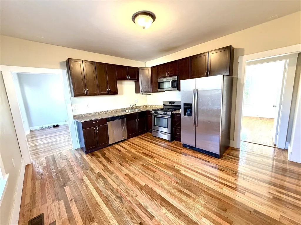 3 bed, 2 bath apartment for rent at 11 Francis Unit 1, Oak Grove — photo 2 of 13