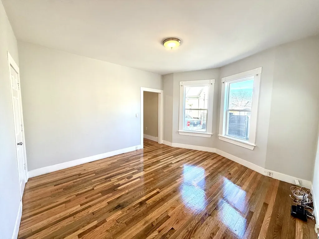3 bed, 2 bath apartment for rent at 11 Francis Unit 1, Oak Grove — photo 6 of 13