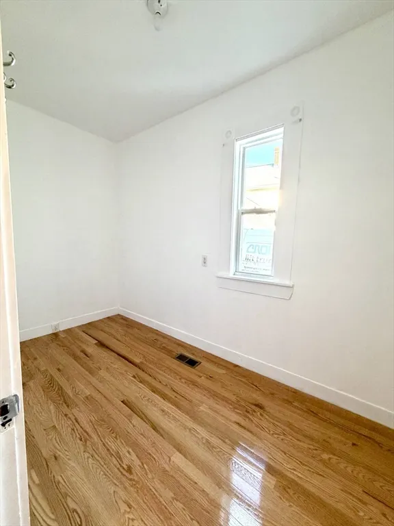 3 bed, 2 bath apartment for rent at 11 Francis Unit 1, Oak Grove — photo 12 of 13