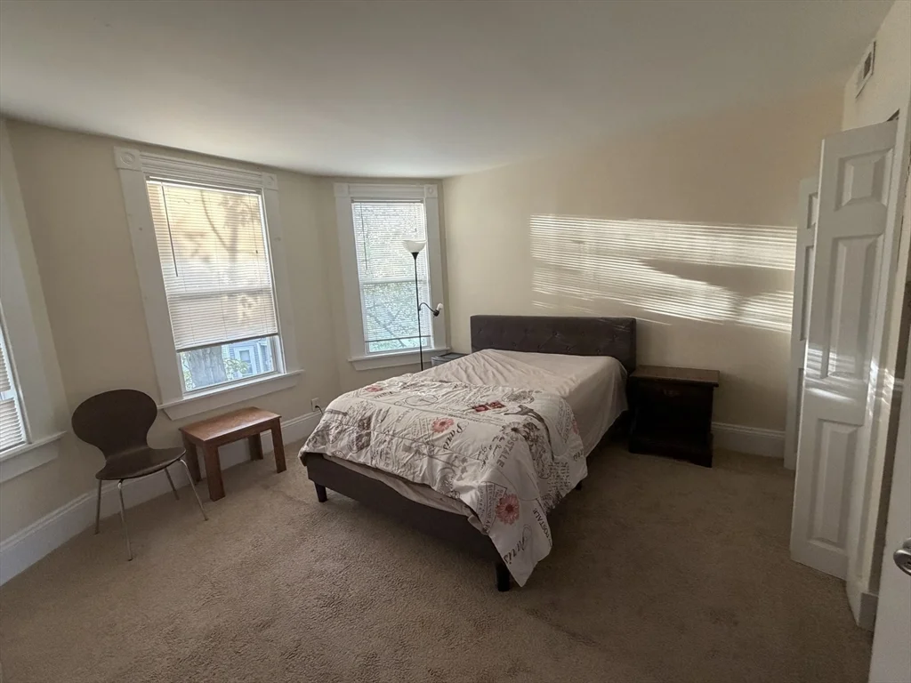 3 bed, 2 bath apartment for rent at 11 Francis Unit 2, Oak Grove — photo 10 of 12