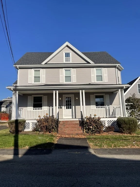2 bed, 1 bath apartment for rent at 11 Frederick Rd Unit 1, Braintree