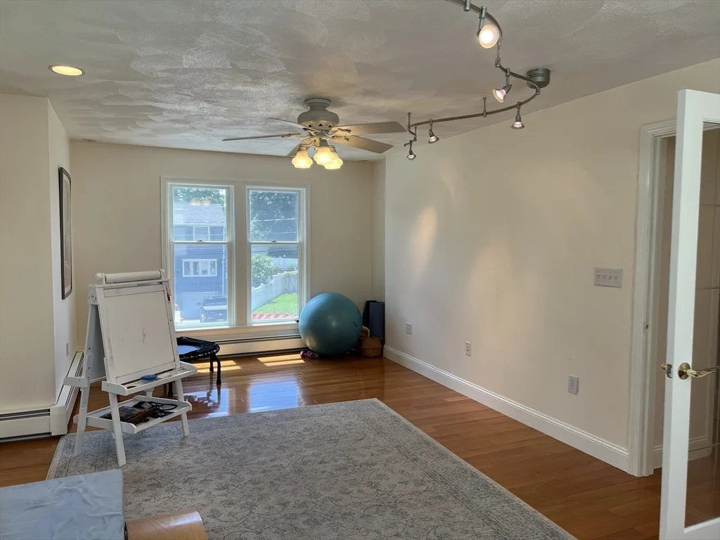 5 bed, 4+ bath apartment for rent at 11 Garrison Rd Unit 1, East Arlington — photo 22 of 42