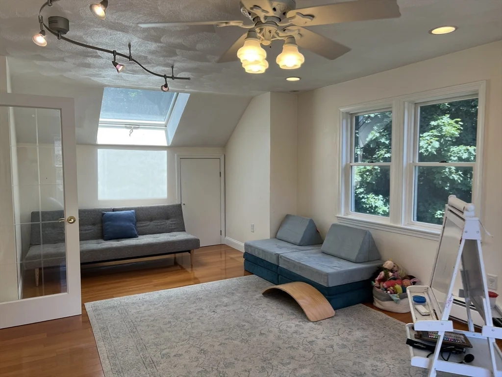 5 bed, 4+ bath apartment for rent at 11 Garrison Rd Unit 1, East Arlington — photo 23 of 42
