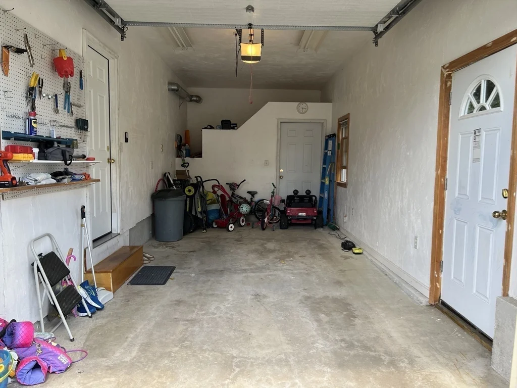 5 bed, 4+ bath apartment for rent at 11 Garrison Rd Unit 1, East Arlington — photo 41 of 42