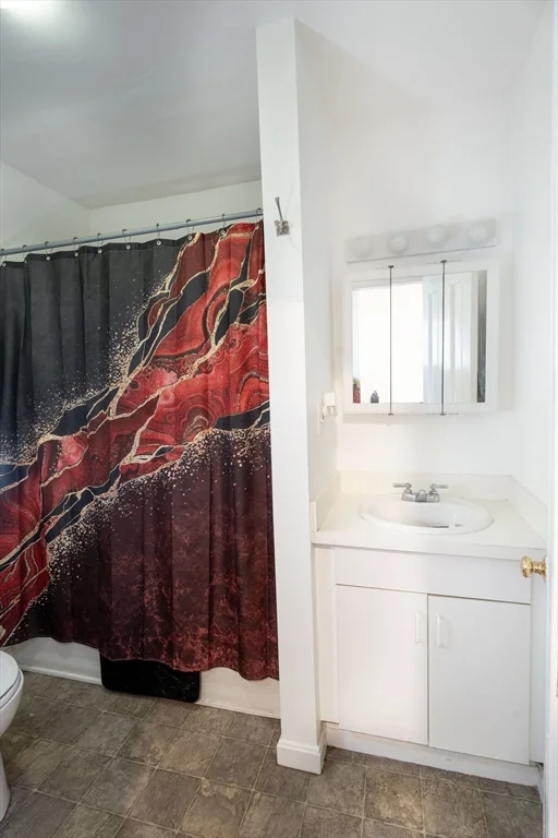 1 bed, 1 bath apartment for rent at 11 Gates St Unit 1, South Boston — photo 6 of 7