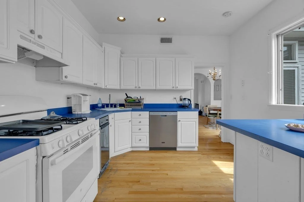 3 bed, 1 bath apartment for rent at 11 Gates Unit 2A, South Boston — photo 2 of 14