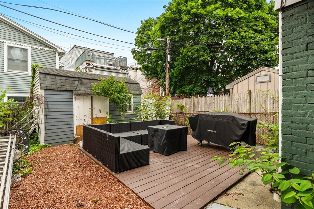 1 bed, 1 bath apartment for rent at 11 Gates Unit B, South Boston — photo 9 of 10