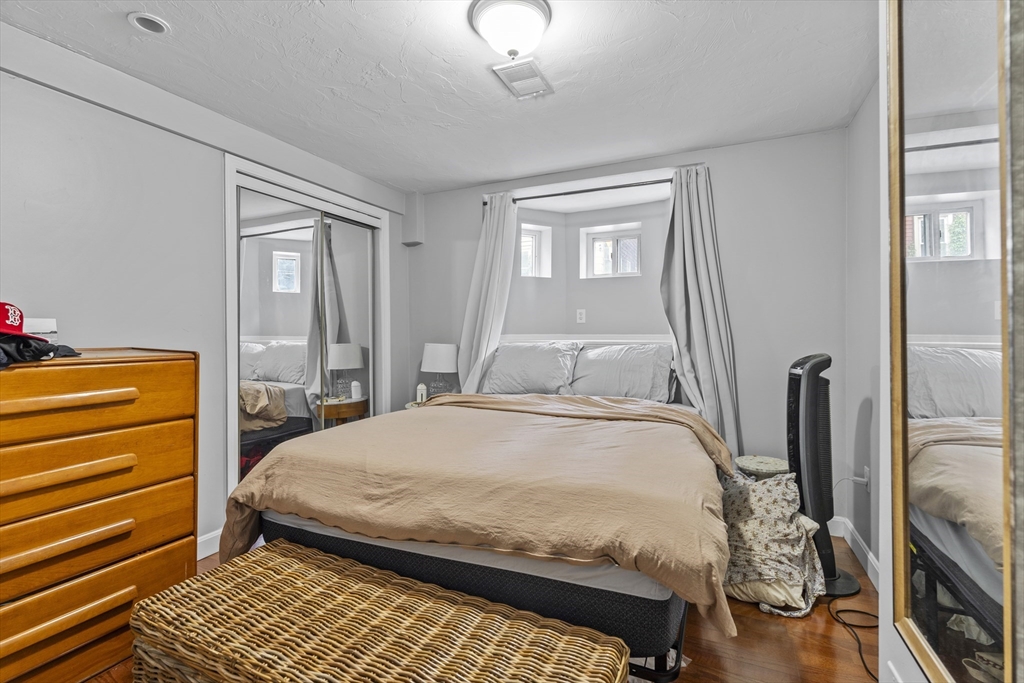 1 bed, 1 bath apartment for rent at 11 Gates Unit B, South Boston — photo 6 of 10