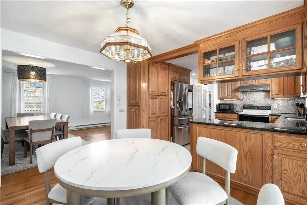 5 bed, 2 bath apartment for rent at 11 Gay St, Needham — photo 8 of 19