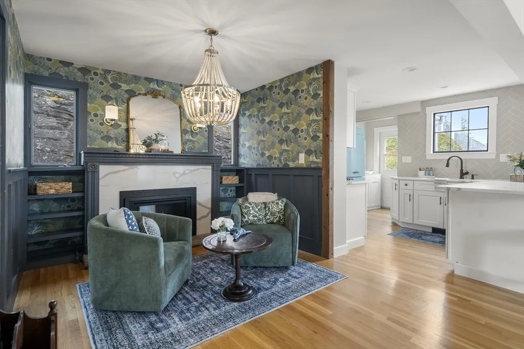 3 bed, 2 bath apartment for rent at 11 Gingerbread Hill, Marblehead — photo 11 of 20