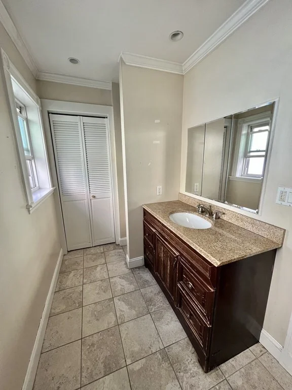 4 bed, 2 bath apartment for rent at 11 Glendale Ave Unit 2, Davis Square — photo 12 of 17