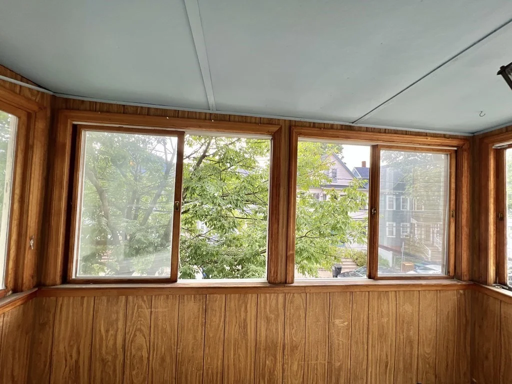 4 bed, 2 bath apartment for rent at 11 Glendale Ave Unit 2, Davis Square — photo 9 of 17