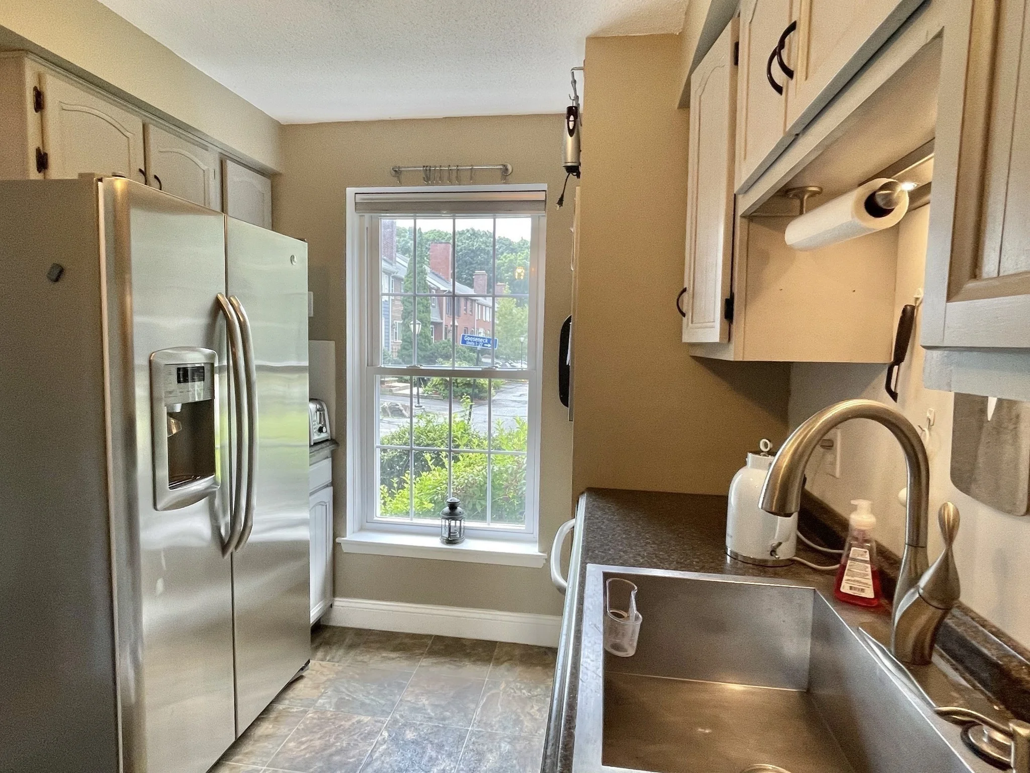 2 bed, 1 bath apartment for rent at 11 Gooseneck Unit 11, Swampscott — photo 10 of 22