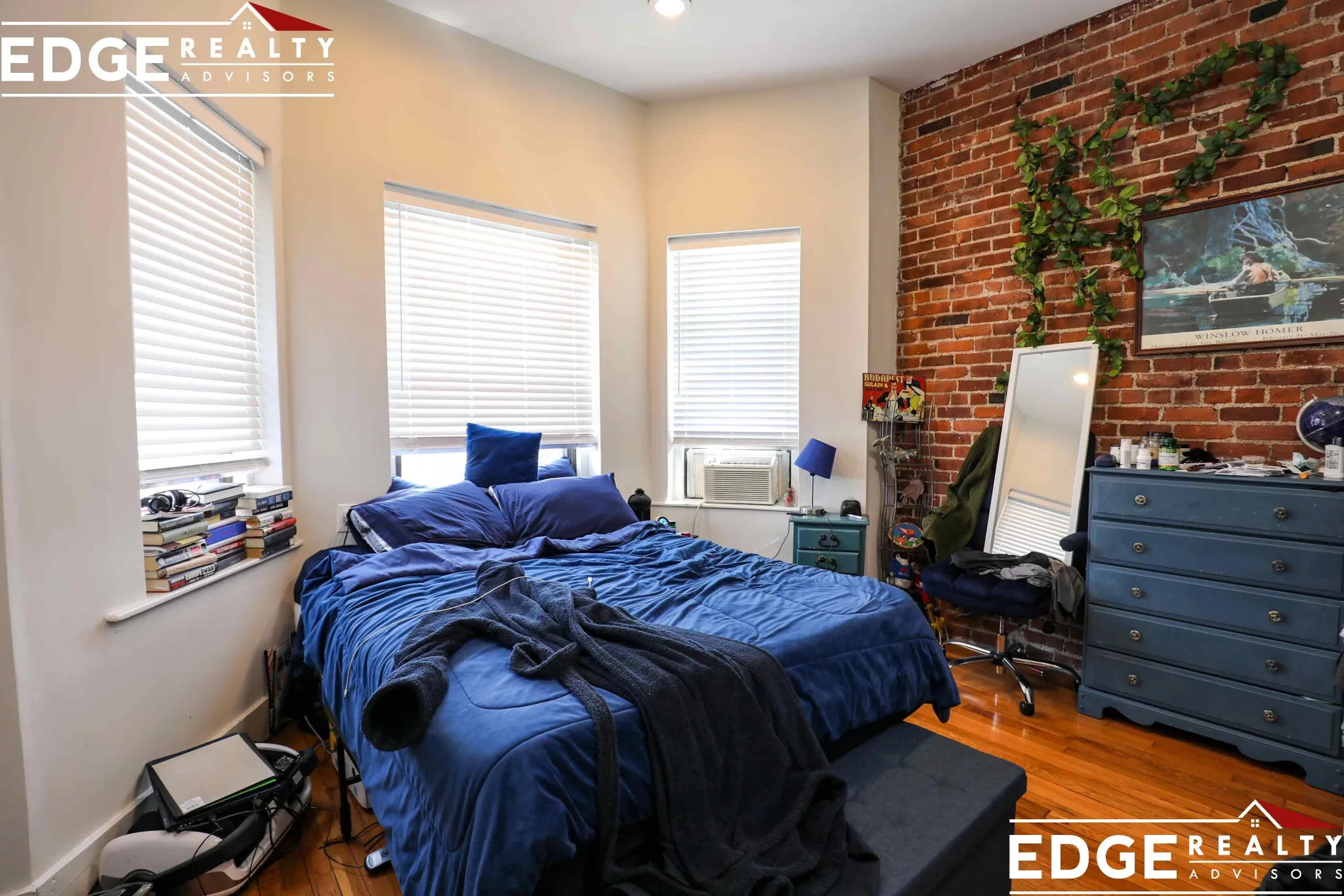 3 bed, 1 bath apartment for rent at 11 Gorham St Unit 9, Brighton — photo 3 of 6