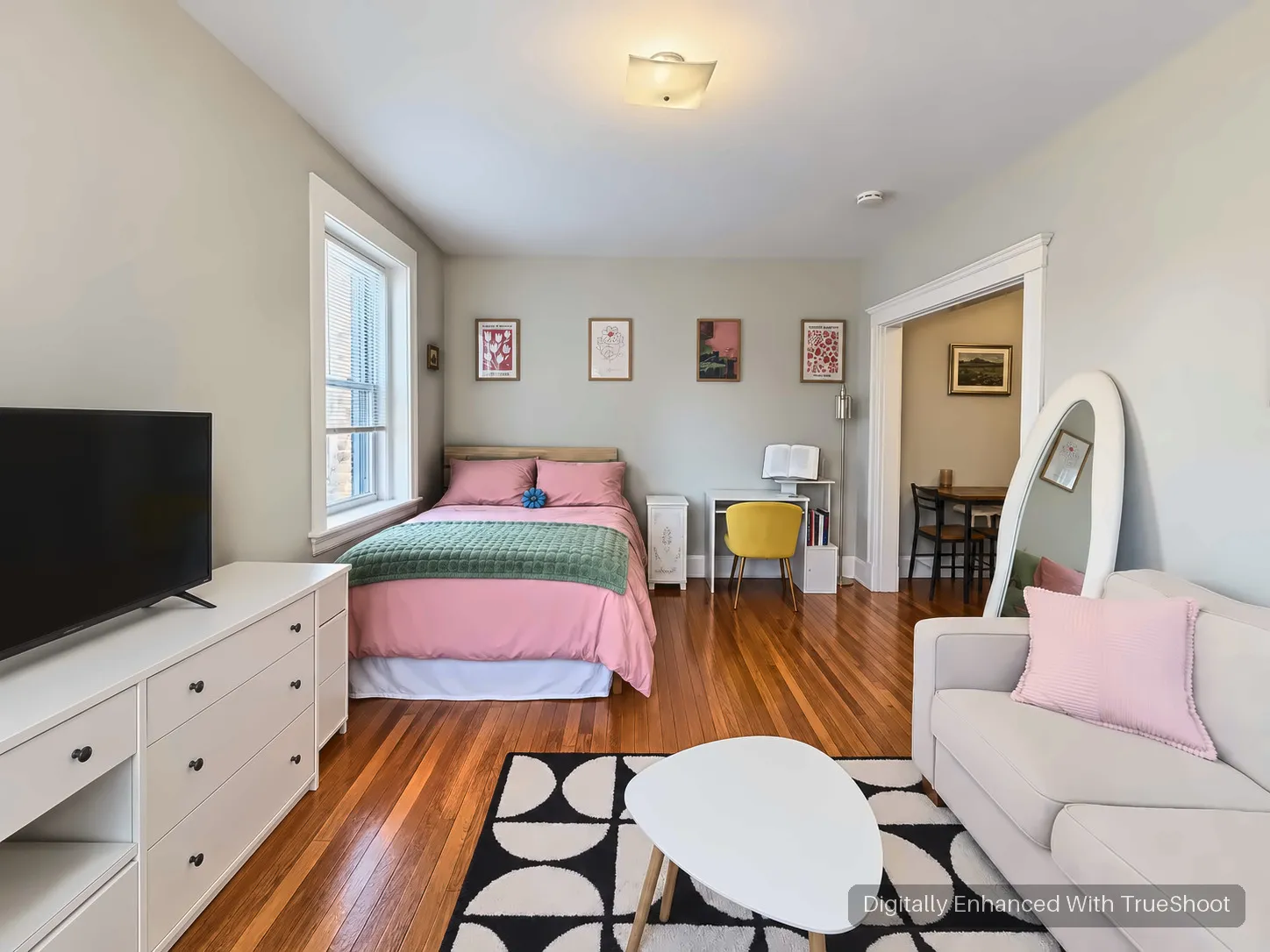 Studio bed, 1 bath apartment for rent at 11 Gray St Unit 11, Neighborhood Nine