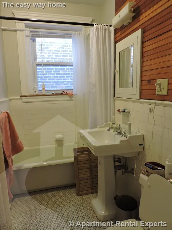 Studio bed, 1 bath apartment for rent at 11 Gray St Unit 11, Porter Square — photo 7 of 7