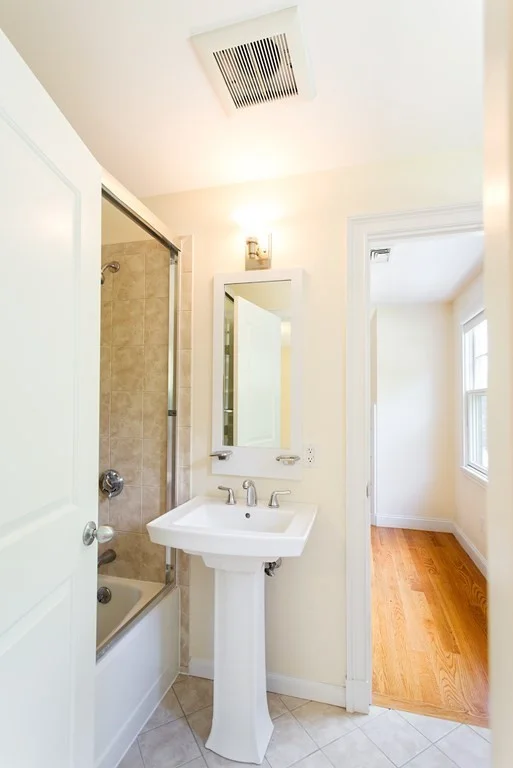 4 bed, 3 bath apartment for rent at 11 Green St, Milton — photo 20 of 42