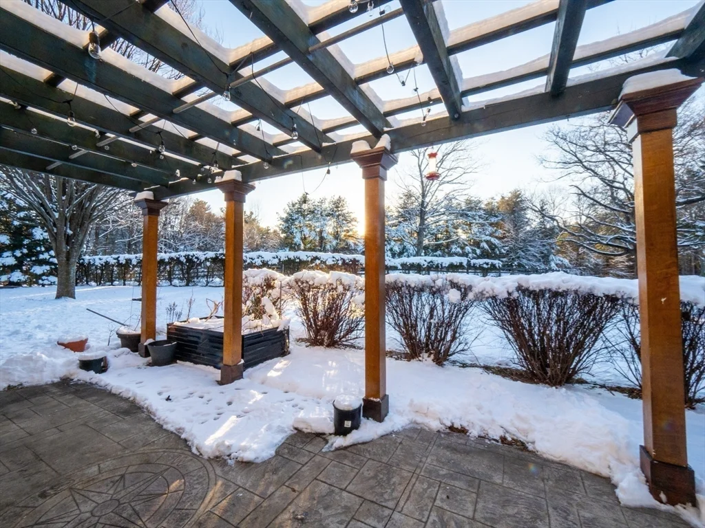 4 bed, 3 bath apartment for rent at 11 Green St, Milton — photo 40 of 42