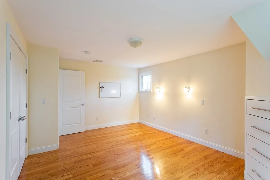 4 bed, 3 bath apartment for rent at 11 Green St, Milton — photo 21 of 42