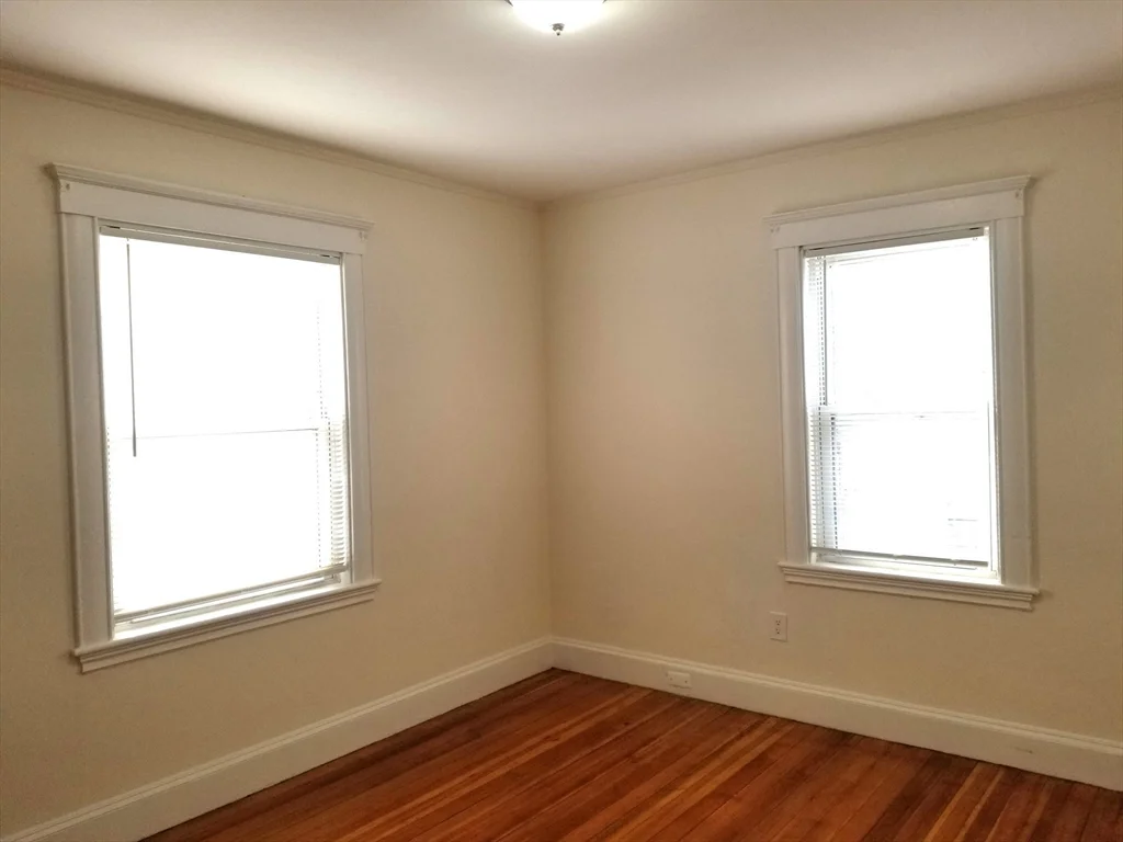 3 bed, 1 bath apartment for rent at 11 Grossman St Unit 11, Quincy — photo 5 of 12