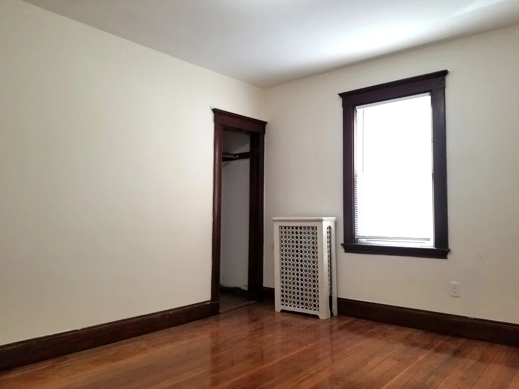 3 bed, 1 bath apartment for rent at 11 Grossman St Unit 11, Quincy — photo 9 of 12