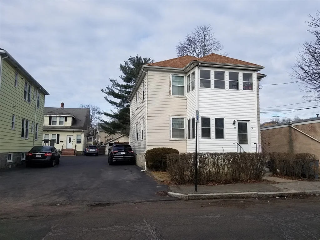 3 bed, 1 bath apartment for rent at 11 Grossman St Unit 11, Quincy — photo 1 of 12
