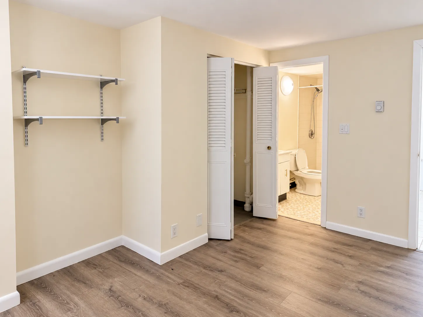 1 bed, 1 bath apartment for rent at 11 Grove St Unit 1, Beacon Hill — photo 7 of 10
