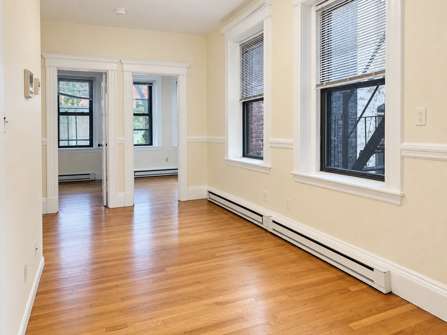 2 bed, 1 bath apartment for rent at 11 Grove St Unit 4, Beacon Hill — photo 1 of 10