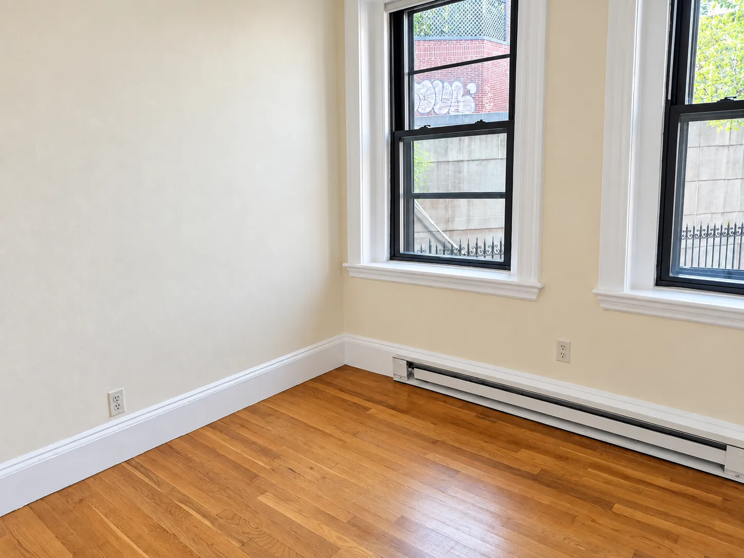 2 bed, 1 bath apartment for rent at 11 Grove St Unit 4, Beacon Hill — photo 5 of 10