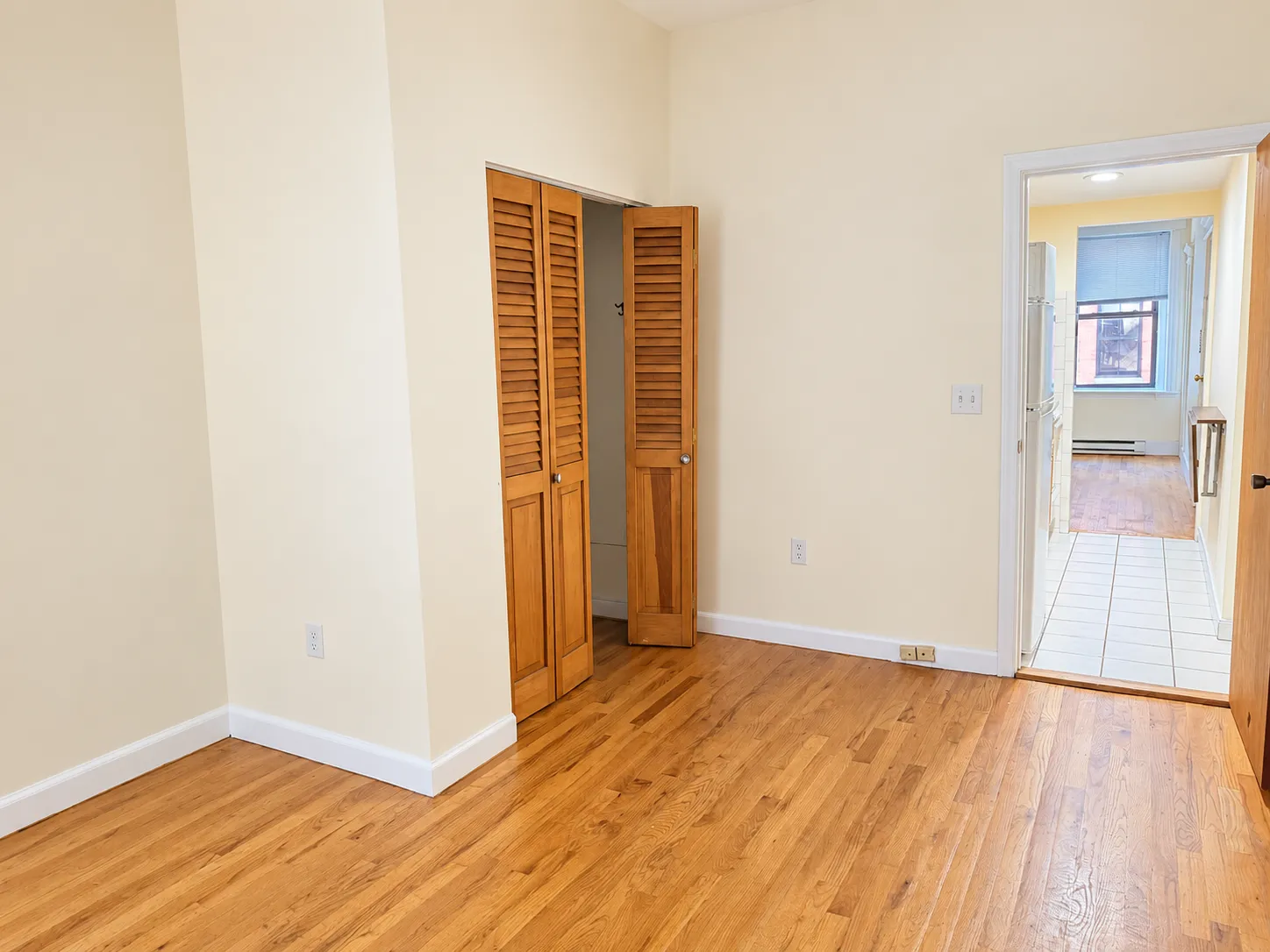 2 bed, 1 bath apartment for rent at 11 Grove St Unit 5, Beacon Hill — photo 8 of 9