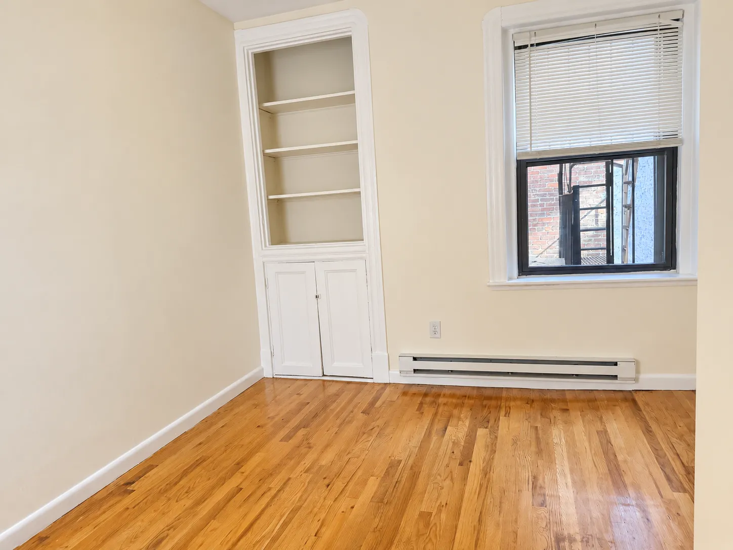 2 bed, 1 bath apartment for rent at 11 Grove St Unit 5, Beacon Hill — photo 6 of 9