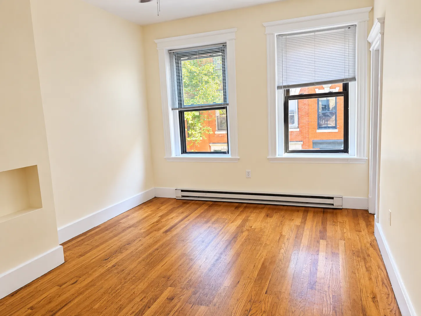 2 bed, 1 bath apartment for rent at 11 Grove St Unit 5, Beacon Hill