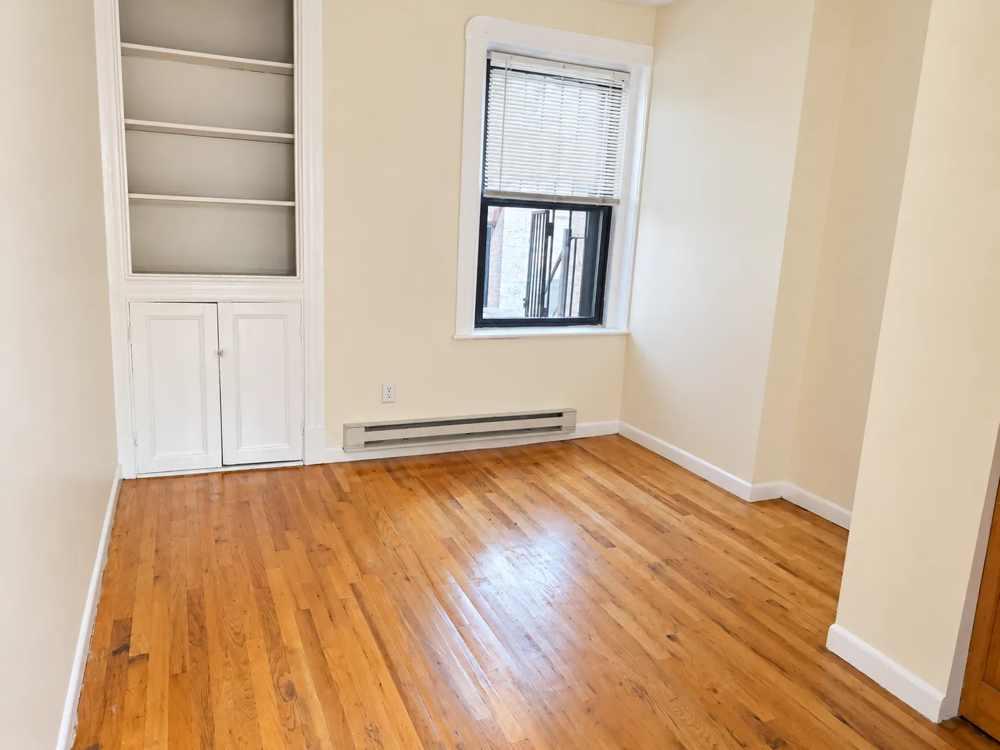 2 bed, 1 bath apartment for rent at 11 Grove St Unit 5, Beacon Hill — photo 7 of 9